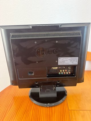 Monitor TV HD LG Flatron M2262D-PC