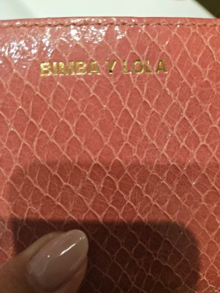 Cartera BIMBA Y LOLA rosa textura serpiente
