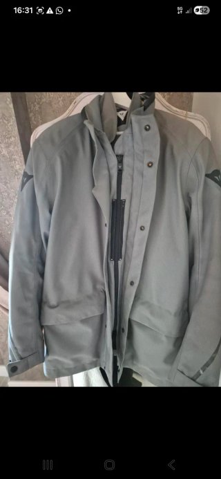 Chaqueta de moto Dainese gris