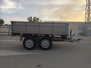 Remolque 750kg 2 ejes, freno y abatible