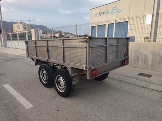 Remolque 750kg 2 ejes, freno y abatible