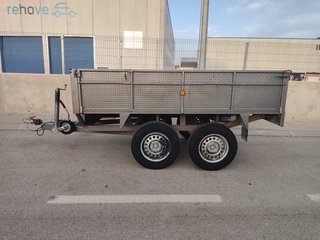 Remolque 750kg 2 ejes, freno y abatible
