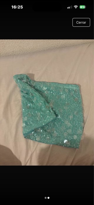 Falda corta turquesa con lentejuelas