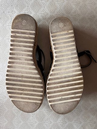Sandalias cuña Mustang Talla 36