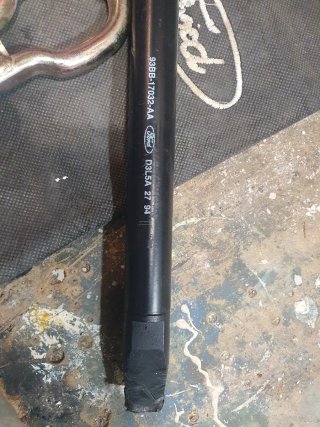 Gancho remolque y llave Ford