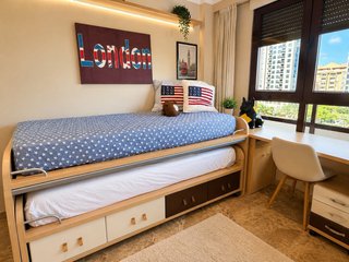 Cama nido con escritorio y cajones