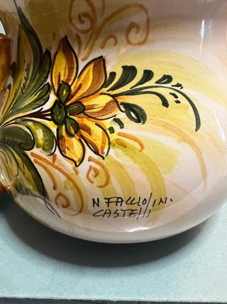Biscottiera in maiolica decorata a mano