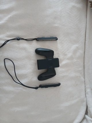 Nintendo Switch + funda + 2 mandos+cables