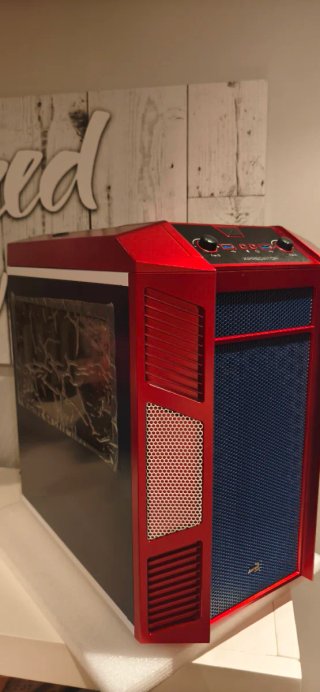 Caja PC Gaming gamer Xpredator retro ordenador