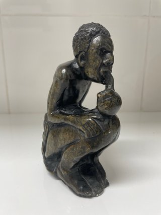 Escultura tallada en piedra verdita. Rhodesia 1975
