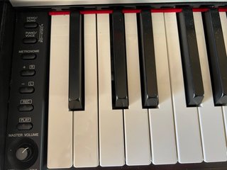 Piano Yamaha Arius