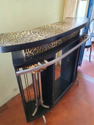 Bar y 2 taburetes diseño leopardo