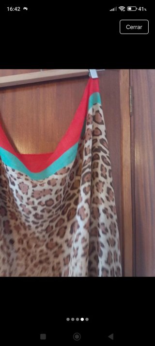 Pañuelo estampado leopardo con bordes