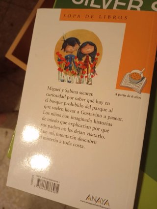 El abrazo de las amapolas