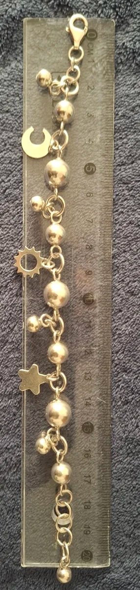Pulsera de plata con abalorios