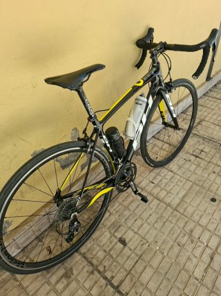 Bicicleta de carretera BH