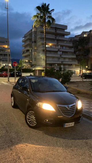Lancia Ypsilon 2013