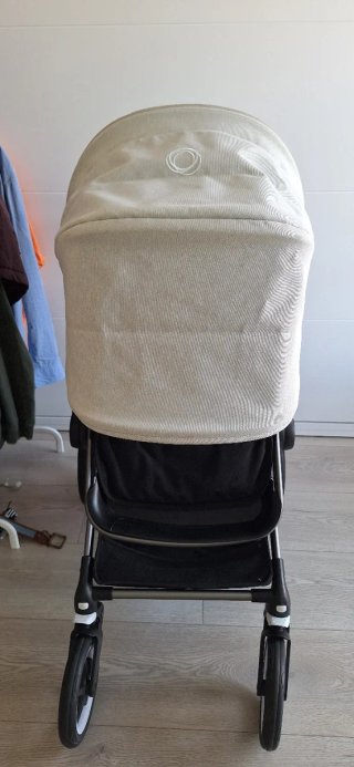 Carrito Bugaboo Fox 3 comprado año 2023