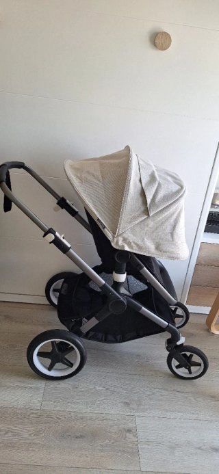 Carrito Bugaboo Fox 3 comprado año 2023