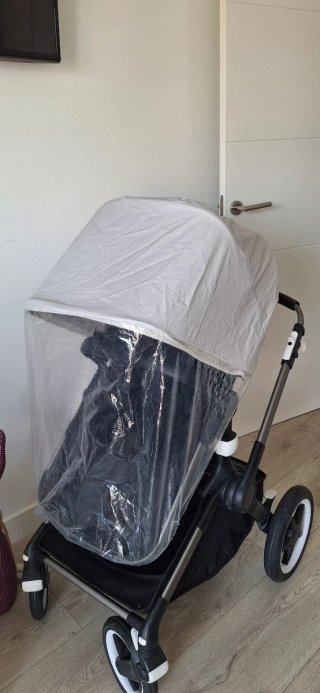 Carrito Bugaboo Fox 3 comprado año 2023