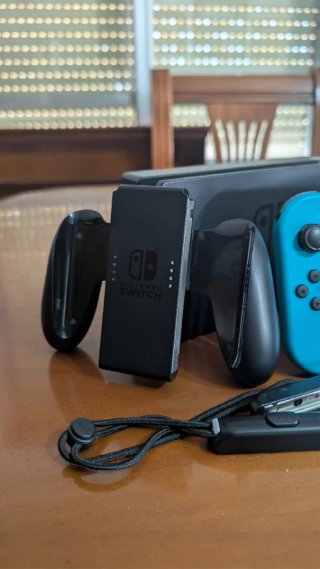 Nintendo Switch V2 + Ring Fit + Animal Crossing