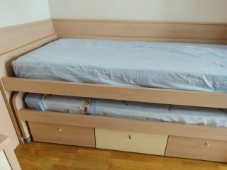 Cama nido con 1 colchon de 180 y cajones