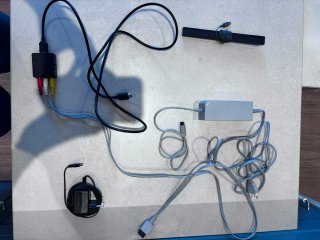 Nintendo Wii + 4 mandos + 3 Nunchuk + juegos