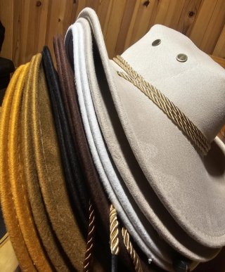 Gorras Cowboy Variedad de Colores 12 unidades