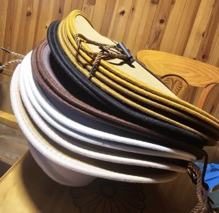 Gorras Cowboy Variedad de Colores 12 unidades