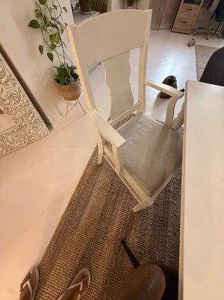 Mesa de comedor y sillones de madera maciza
