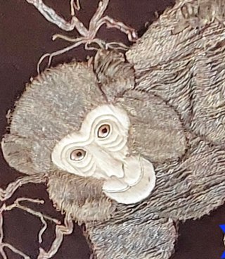Tela Antigua Japonesa Bordada Monos y Pájaros