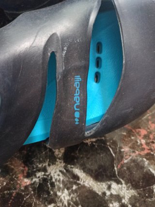 Chanclas Negras y Azules