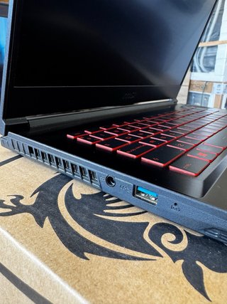 MSI GF63 Thin | i7-11800H | RTX3050 | 16GB