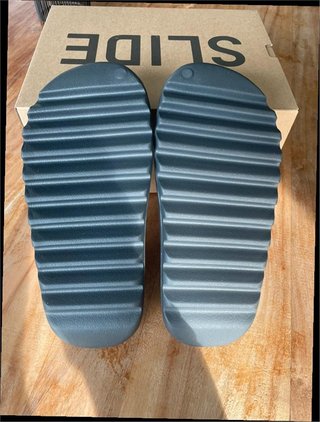Adidas Yeezy Slide Granite Talla 44.5