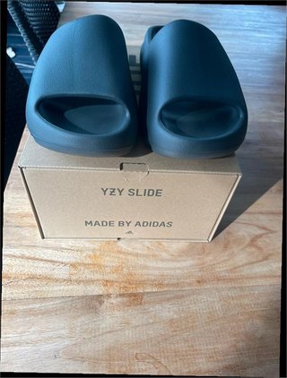 Adidas Yeezy Slide Granite Talla 44.5