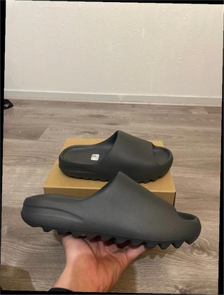 Adidas Yeezy Slide Granite Talla 44.5