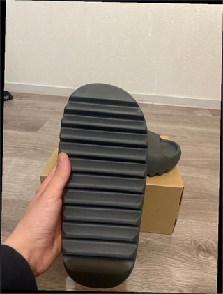 Adidas Yeezy Slide Granite Talla 44.5