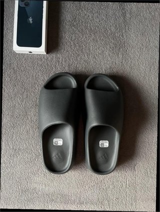 Adidas Yeezy Slide Granite Talla 44.5