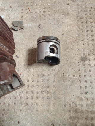 Desbrozadora Husqvarna - Piezas restos