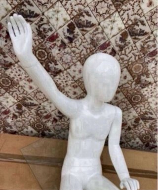 Maniquí infantil blanco