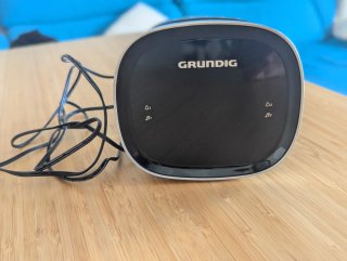 Radio despertador Grundig SCN130