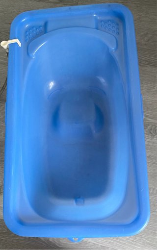 Maxicosi Chicco en perfecto estado y regalo bañera