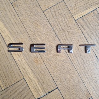 Letras Seat Cromadas