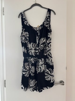 Mono corto verano estampado hojas