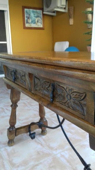 Mesa madera maciza y forja + 2 sillas