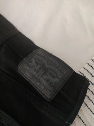 Pantalones vaqueros negros