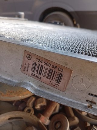 Radiador Refrigerante - Mercedes - W124.