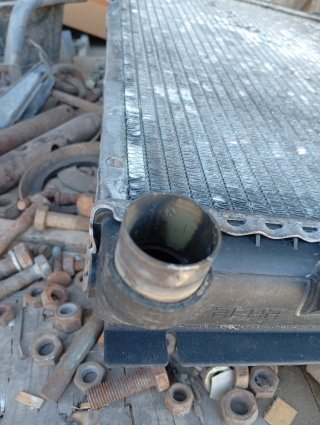 Radiador Refrigerante - Mercedes - W124.