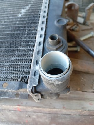 Radiador Refrigerante - Mercedes - W124.