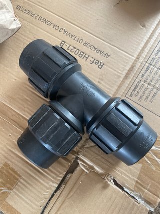 Conector T Poliuretano HB021-B
